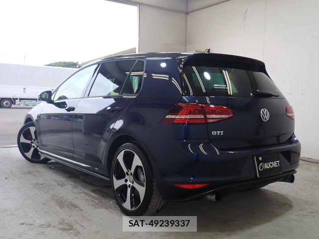 VolksWagen GOLF GTI 2015-11 8076133-2