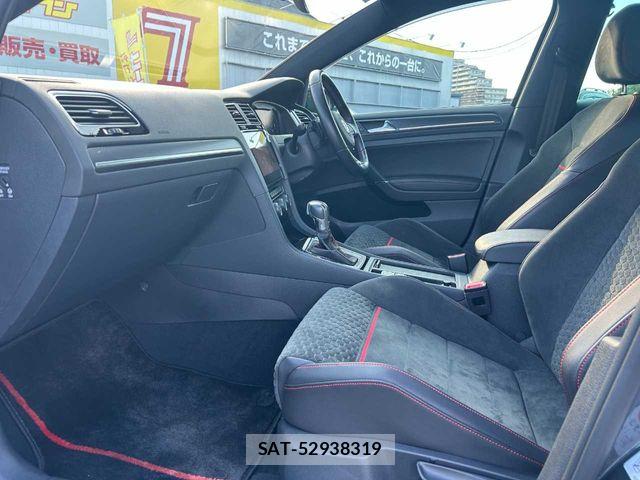 VolksWagen GOLF GTI 2017-12 8132990-26