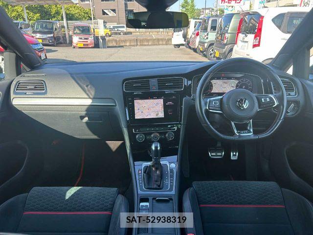 VolksWagen GOLF GTI 2017-12 8132990-2