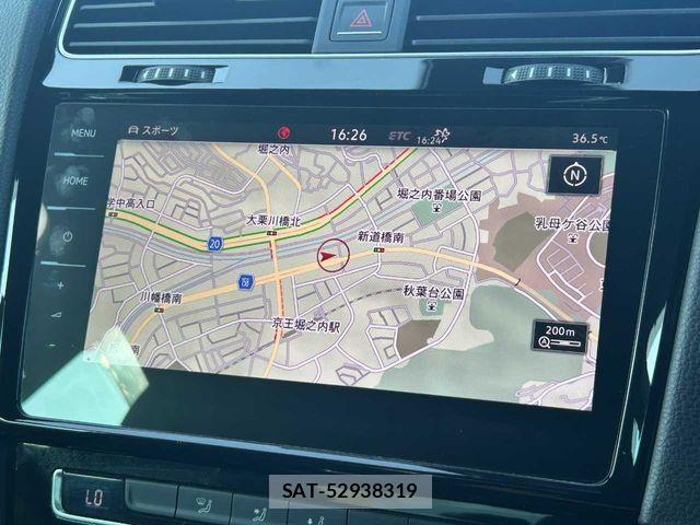 VolksWagen GOLF GTI 2017-12 8132990-3