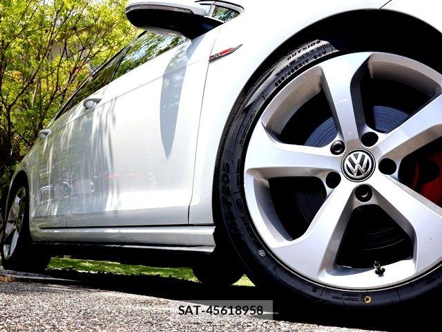 VolksWagen GOLF GTI 2015-11 8211008-15