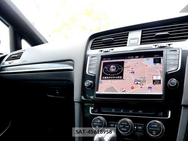 VolksWagen GOLF GTI 2015-11 8211008-19