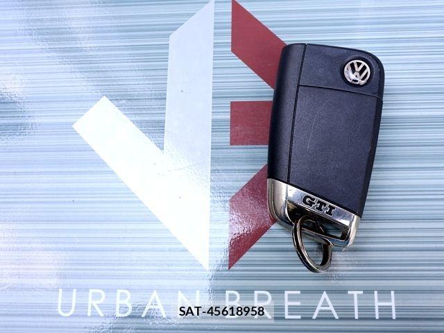 VolksWagen GOLF GTI 2015-11 8211008-24