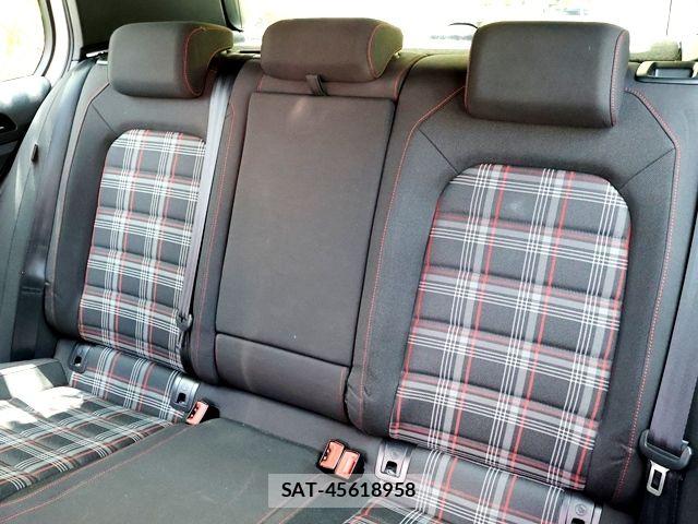 VolksWagen GOLF GTI 2015-11 8211008-26