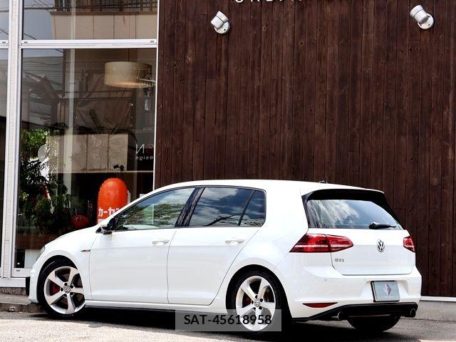 VolksWagen GOLF GTI 2015-11 8211008-2