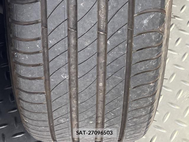 VolksWagen GOLF GTI 2017-08 8232402-22