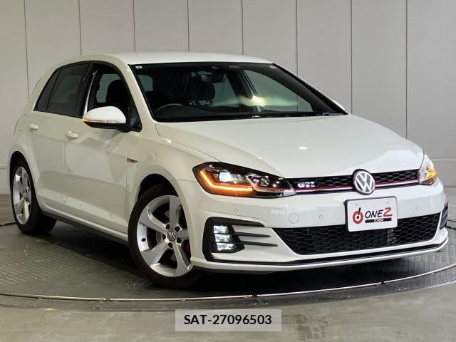VolksWagen GOLF GTI 2017-08 8232402-23