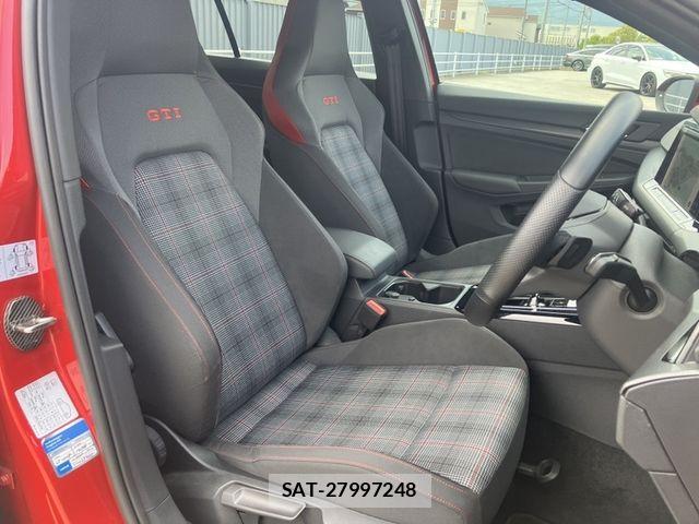VolksWagen GOLF GTI 2022-09 8247155-10