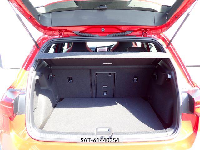 VolksWagen GOLF GTI 2022-01 8318069-28