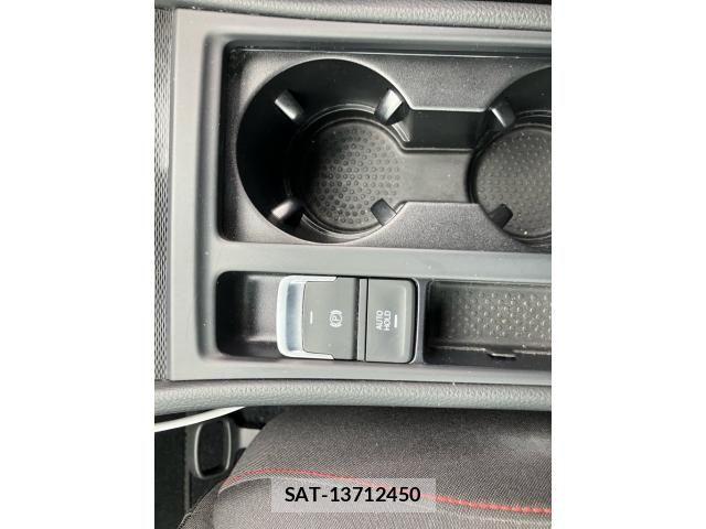 VolksWagen GOLF GTI 2014-10 8318075-17