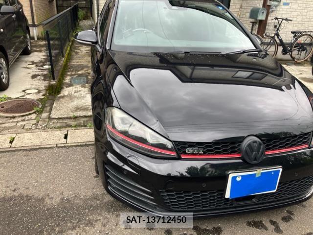 VolksWagen GOLF GTI 2014-10 8318075-2