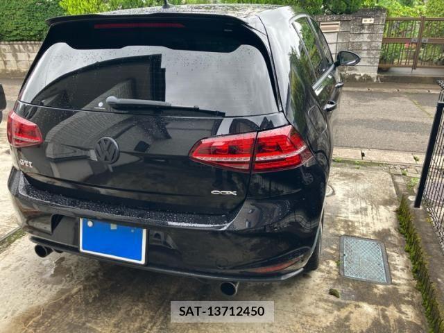 VolksWagen GOLF GTI 2014-10 8318075-3