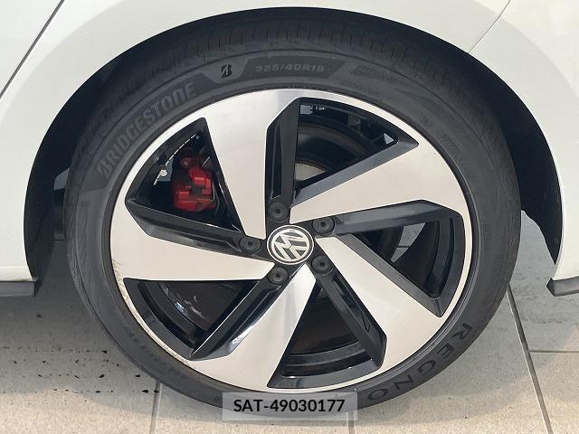 VolksWagen GOLF GTI 2018-09 8318070-22