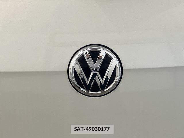 VolksWagen GOLF GTI 2018-09 8318070-25