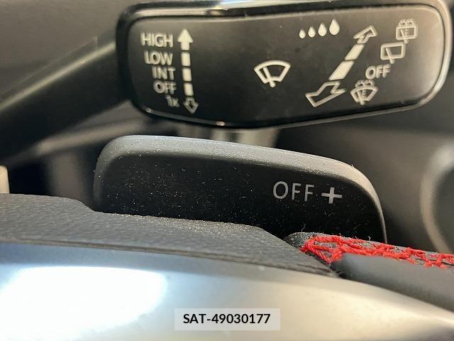 VolksWagen GOLF GTI 2018-09 8318070-8