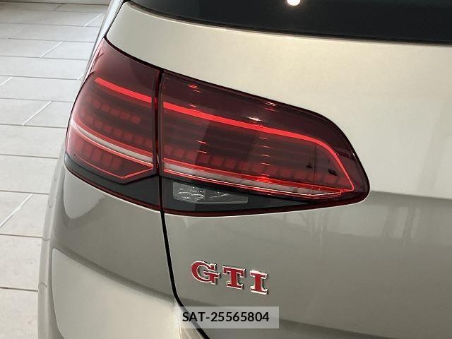 VolksWagen GOLF GTI 2018-05 8318071-22