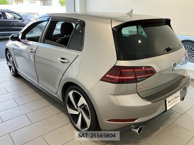 VolksWagen GOLF GTI 2018-05 8318071-6