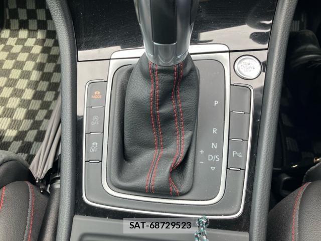 VolksWagen GOLF GTI 2017-12 8318073-17