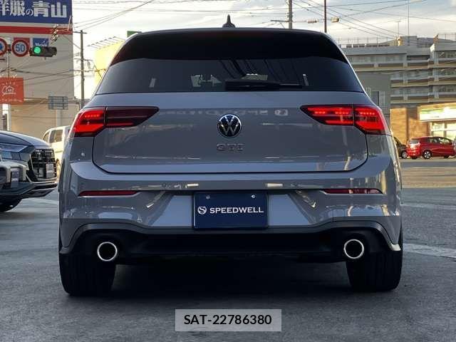 VolksWagen GOLF GTI 2022-11 8369731-2