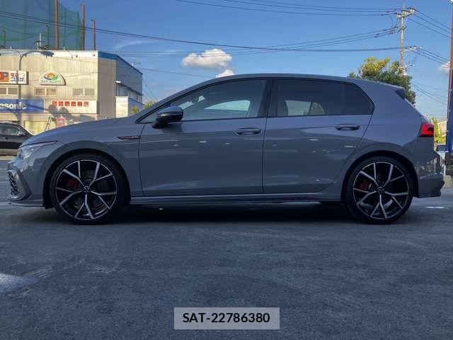 VolksWagen GOLF GTI 2022-11 8369731-5