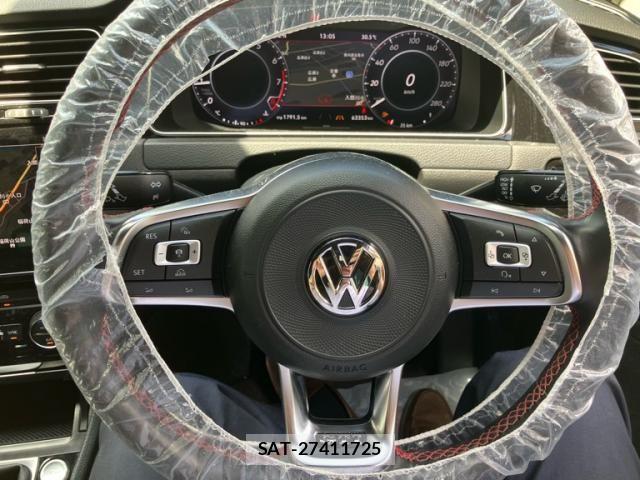 VolksWagen GOLF GTI 2017-10 8369733-7