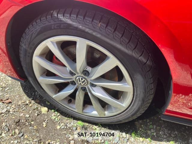 VolksWagen GOLF GTI 2013-08 8415840-9