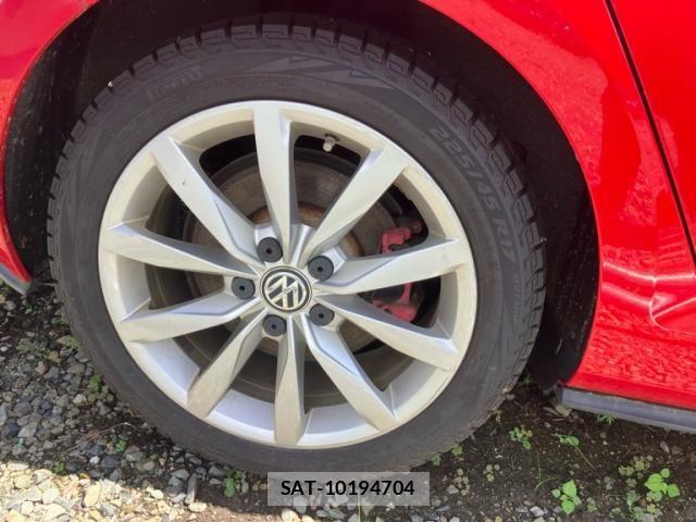 VolksWagen GOLF GTI 2013-08 8415840-12