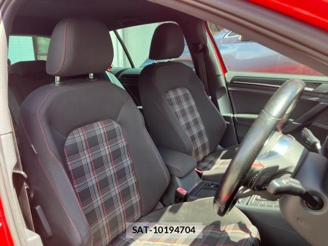 VolksWagen GOLF GTI 2013-08 8415840-17