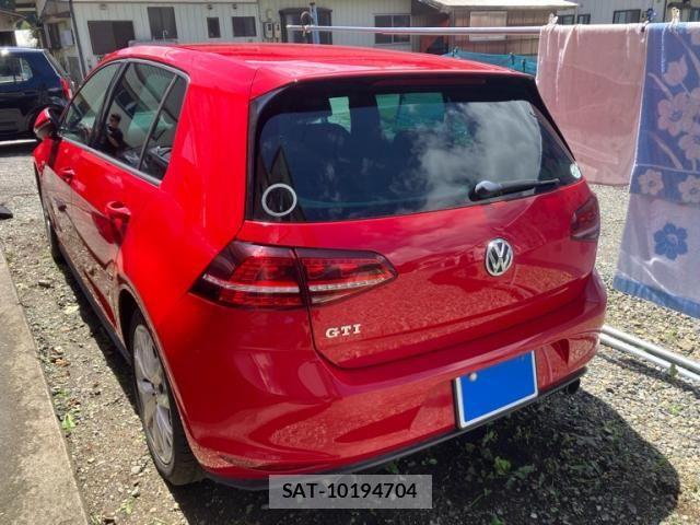 VolksWagen GOLF GTI 2013-08 8415840-6