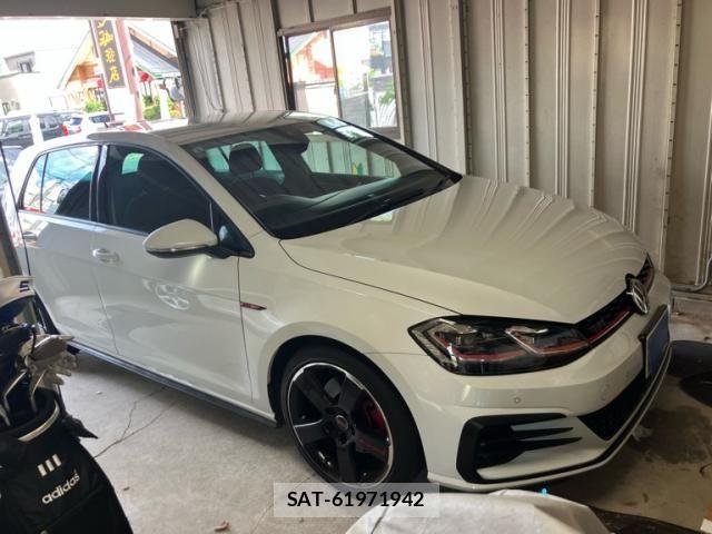 VolksWagen GOLF GTI 2017-06 8458771-0