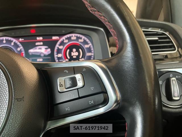 VolksWagen GOLF GTI 2017-06 8458771-16