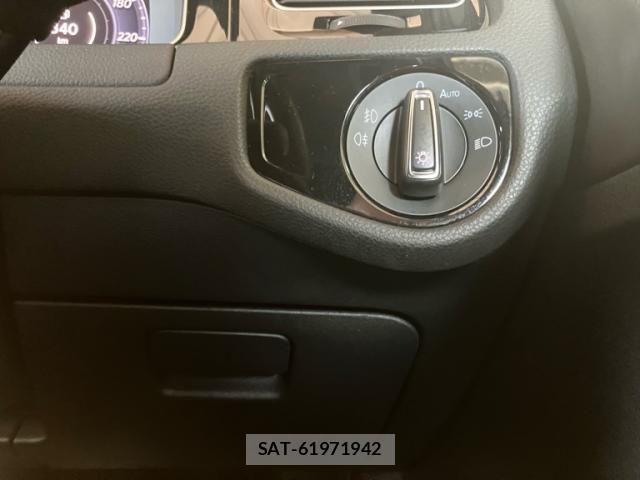 VolksWagen GOLF GTI 2017-06 8458771-18
