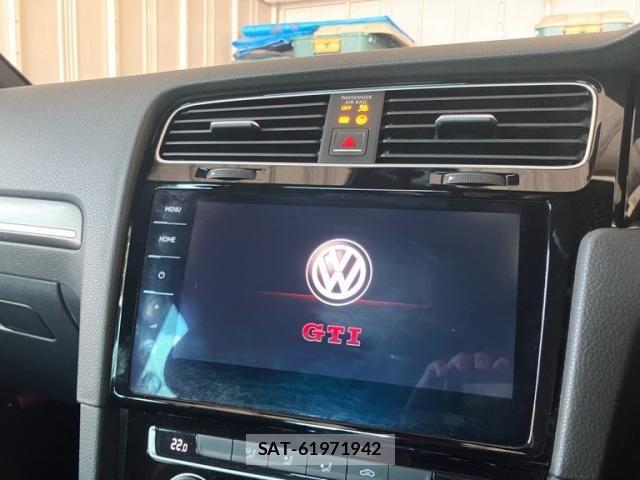 VolksWagen GOLF GTI 2017-06 8458771-20