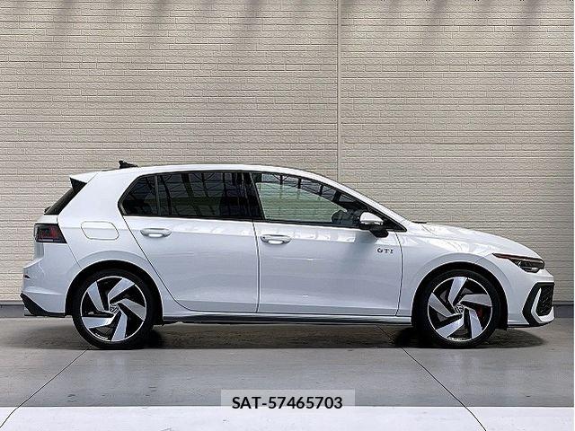 VolksWagen GOLF GTI 2025-09 8528202-17