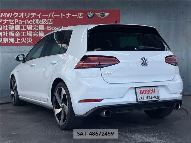 VolksWagen GOLF GTI 2017-09 8528203-11