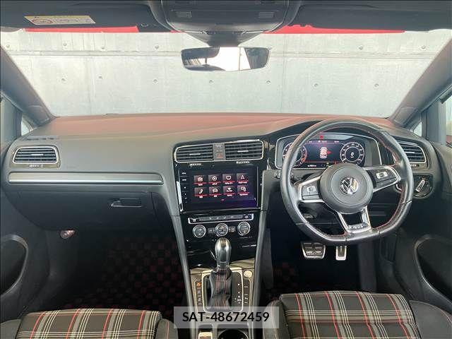 VolksWagen GOLF GTI 2017-09 8528203-13