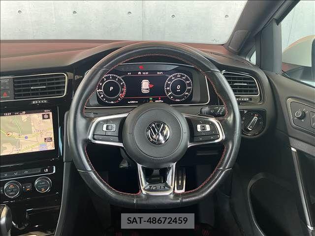 VolksWagen GOLF GTI 2017-09 8528203-1