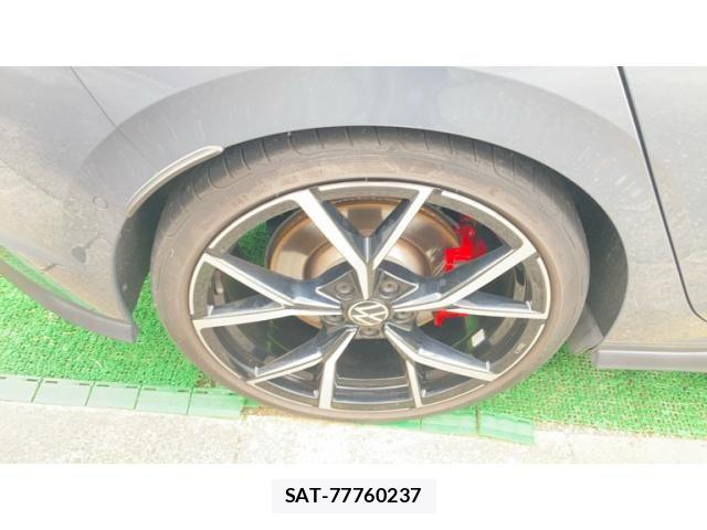 VolksWagen GOLF GTI 2022-12 8564089-7