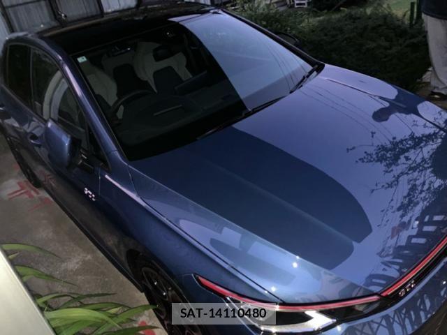 VolksWagen GOLF GTI 2025-04 8564086-1