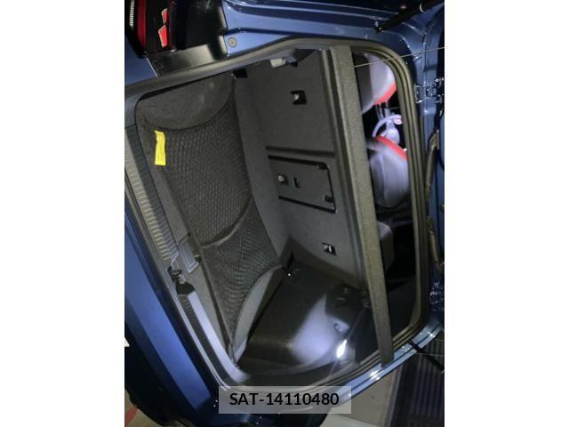 VolksWagen GOLF GTI 2025-04 8564086-26