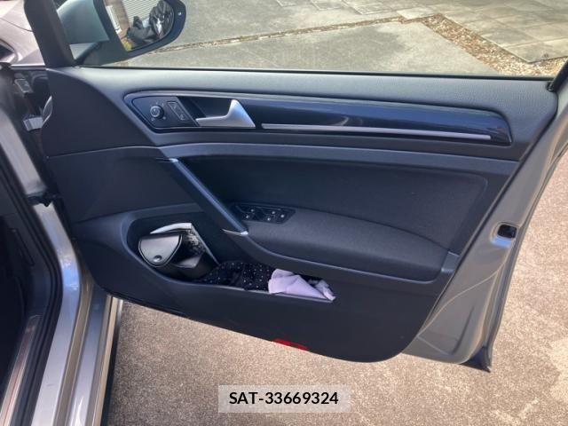 VolksWagen GOLF GTI 2014-02 8564088-9