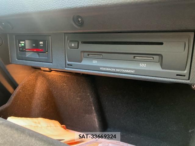 VolksWagen GOLF GTI 2014-02 8564088-17