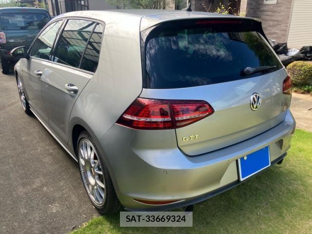 VolksWagen GOLF GTI 2014-02 8564088-4