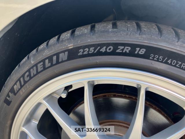 VolksWagen GOLF GTI 2014-02 8564088-6