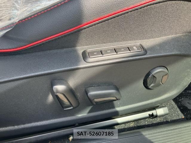 VolksWagen GOLF GTI 2022-06 8564087-14