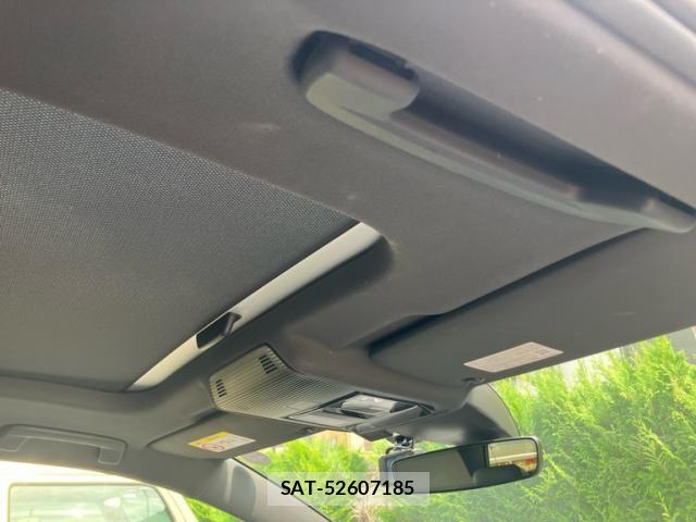 VolksWagen GOLF GTI 2022-06 8564087-16