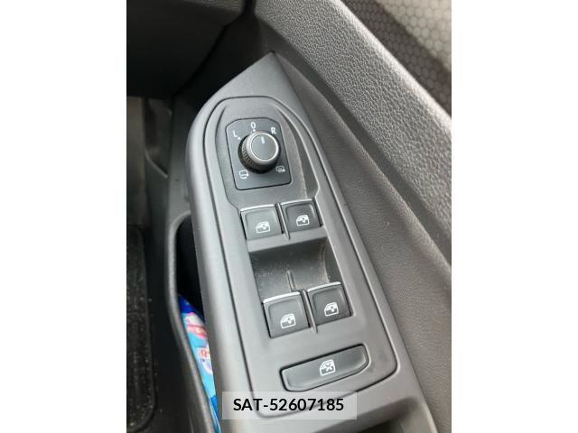 VolksWagen GOLF GTI 2022-06 8564087-18