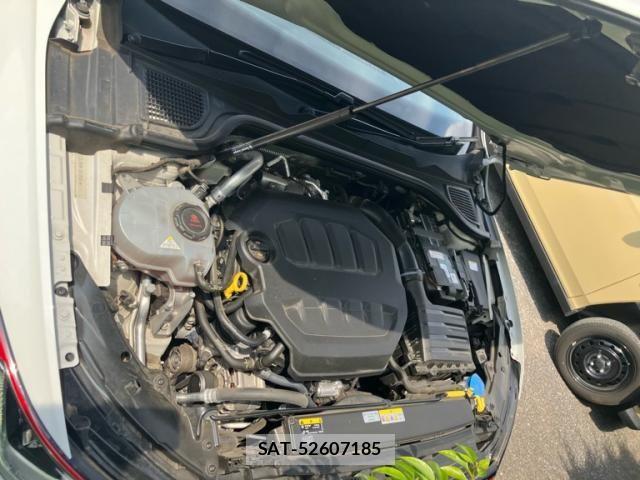 VolksWagen GOLF GTI 2022-06 8564087-5