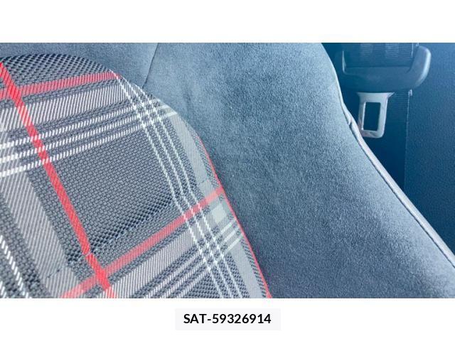 VolksWagen GOLF GTI 2014-10 8629742-29