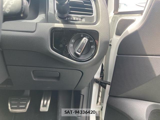 VolksWagen GOLF GTI 2015-03 8662407-17